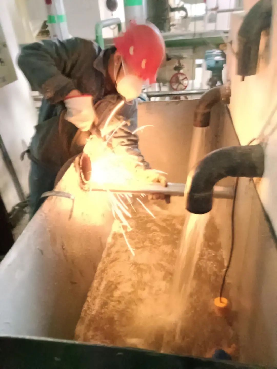 1640927540339393.jpg 0c4eba198869bb0d5b4af800741a27b0.jpg